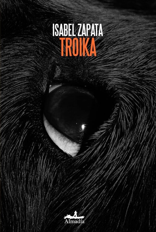 Troika de Isabel Zapata