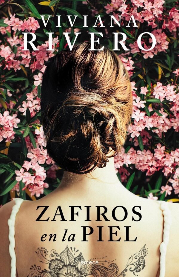 Zafiros en la piel de Viviana Rivero